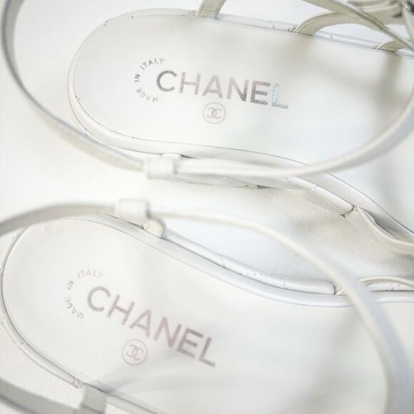 CHANEL 2023 White Quilted Leather Sandal Size 39 Open Toe Slingback Platform - Picture 9 of 15